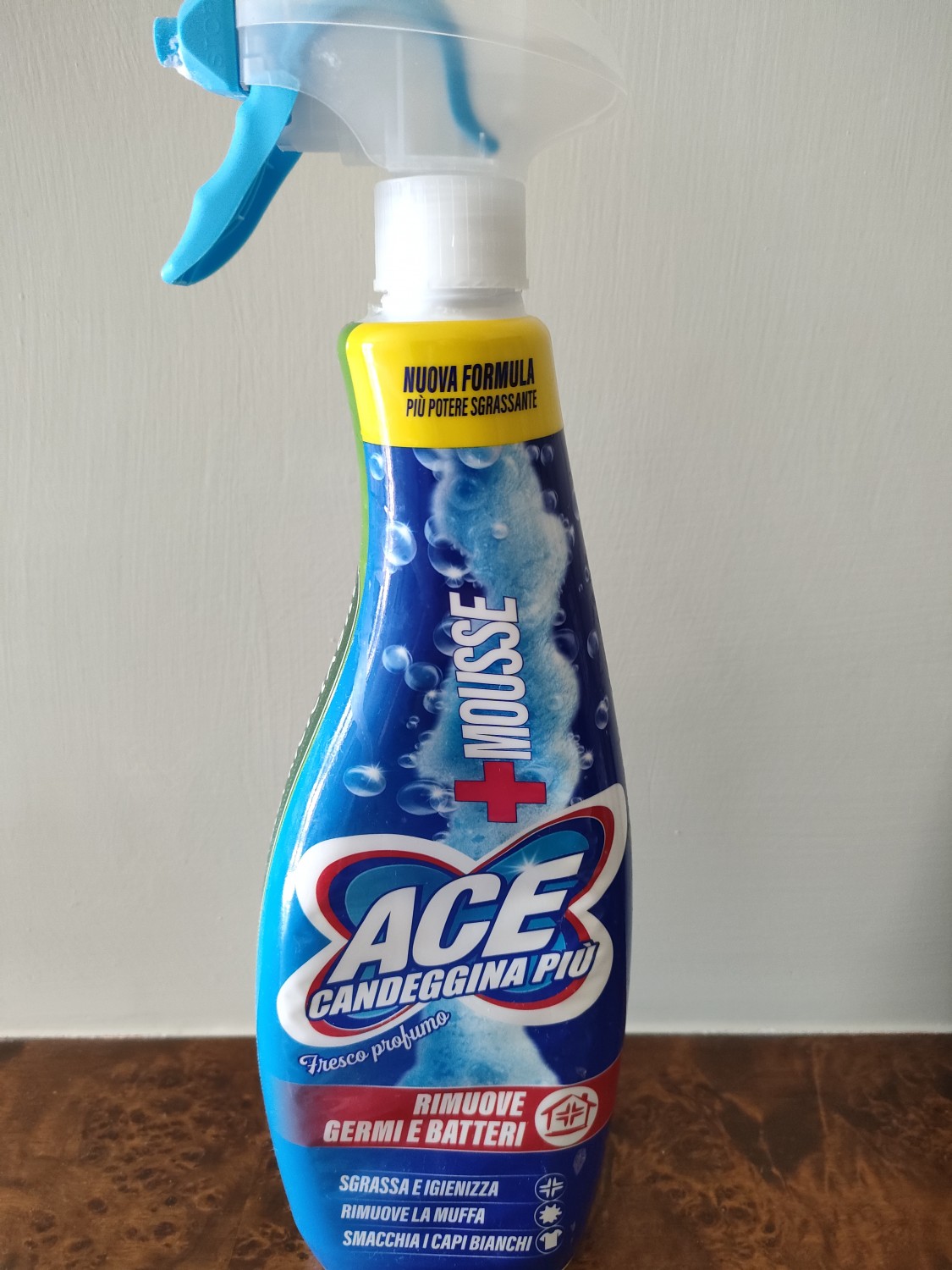 Detergente Bagno Spray Con Candeggina Ace