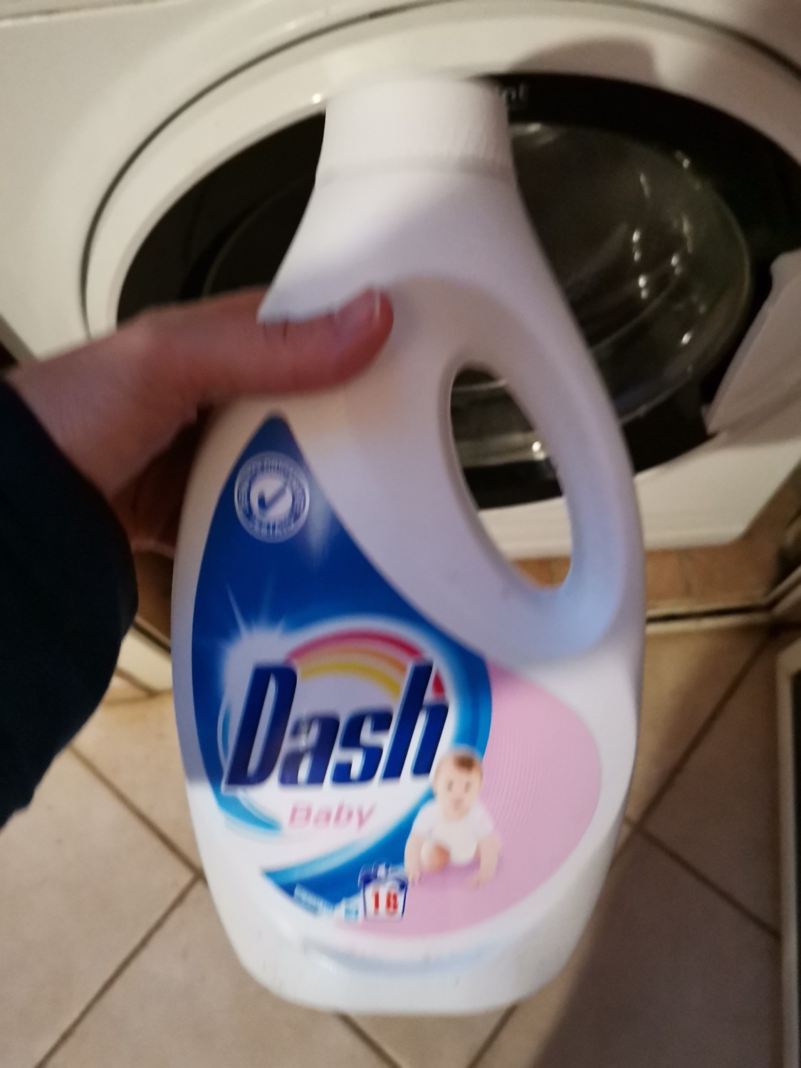 Dash Baby - Lavaggio Indumenti Bambini 990ml  Detergente Delicato per  Abbigliamento dei Piccoli